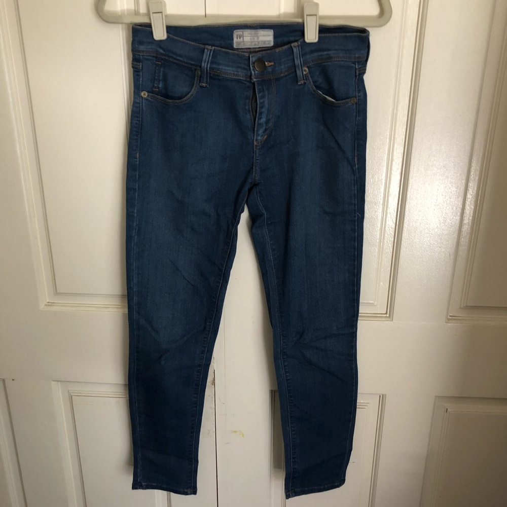 Medium wash free people skinny jeans